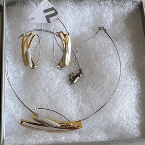 Contemporary Gold and Silver Jewelry Set